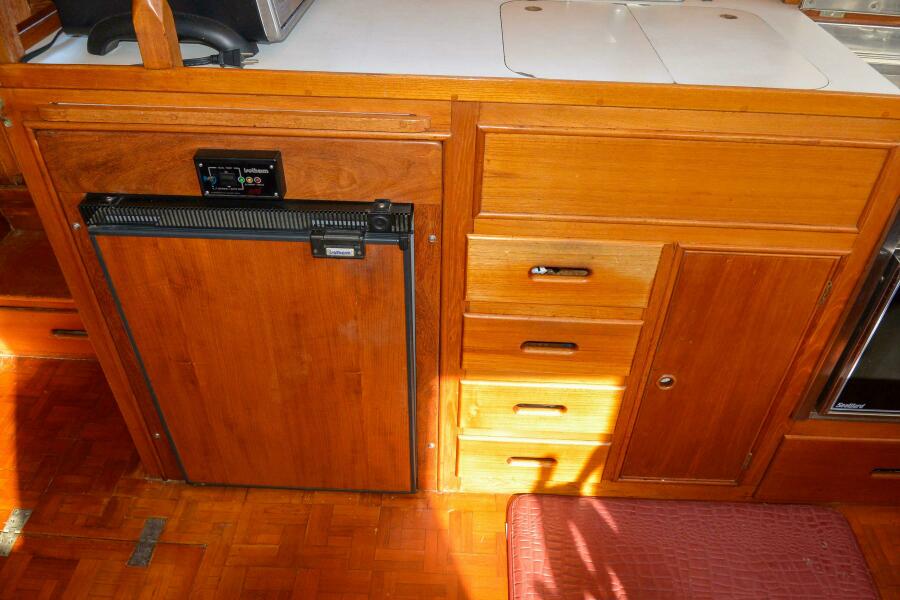 1985 Grand Banks