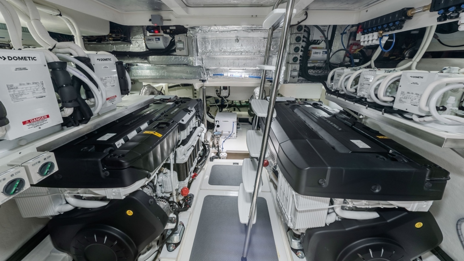 58ft Riviera Yacht For Sale