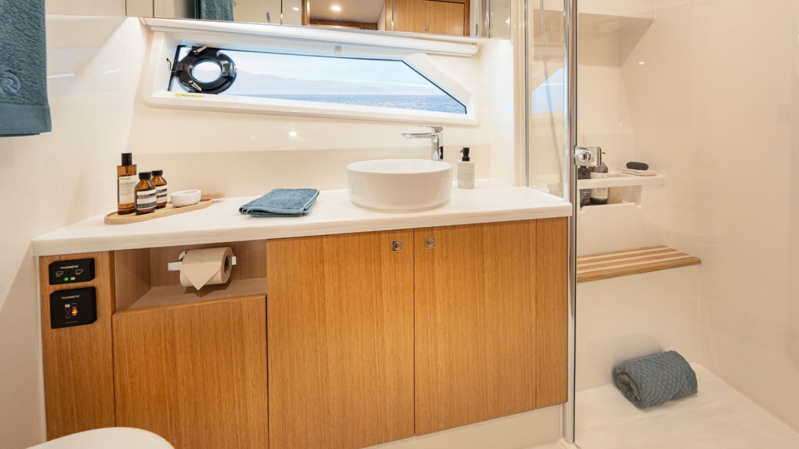 58ft Riviera Yacht For Sale