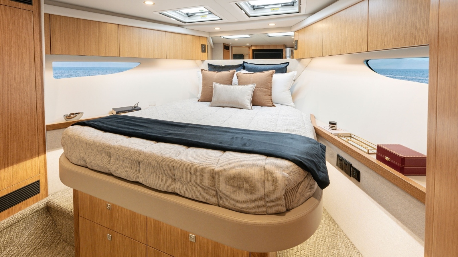 58ft Riviera Yacht For Sale