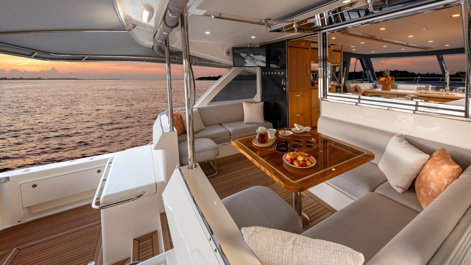58ft Riviera Yacht For Sale