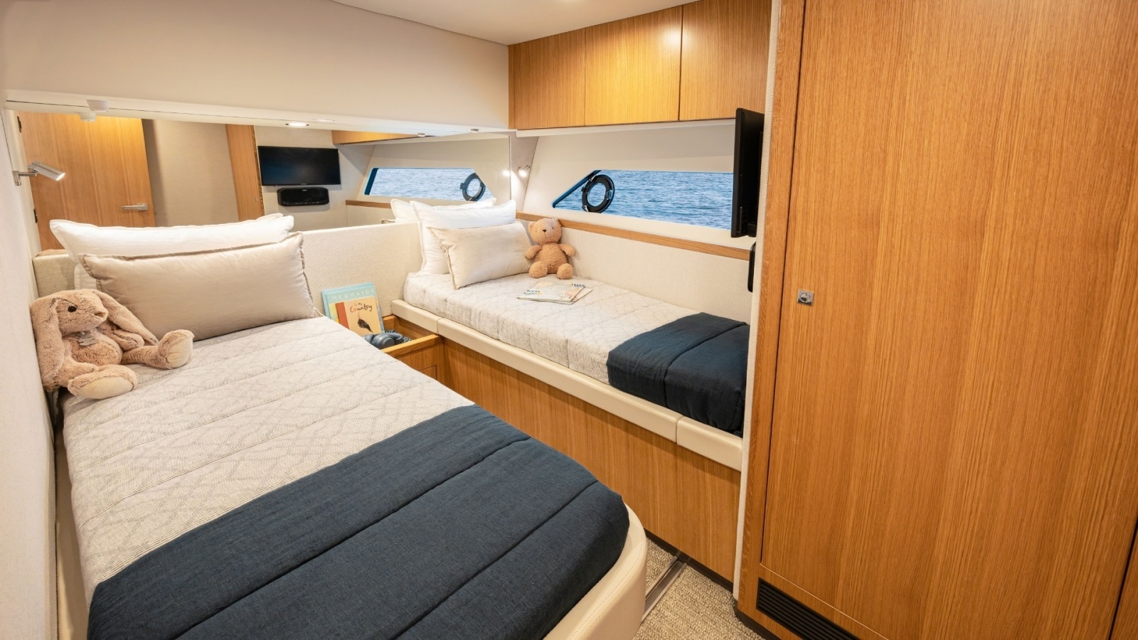 58ft Riviera Yacht For Sale