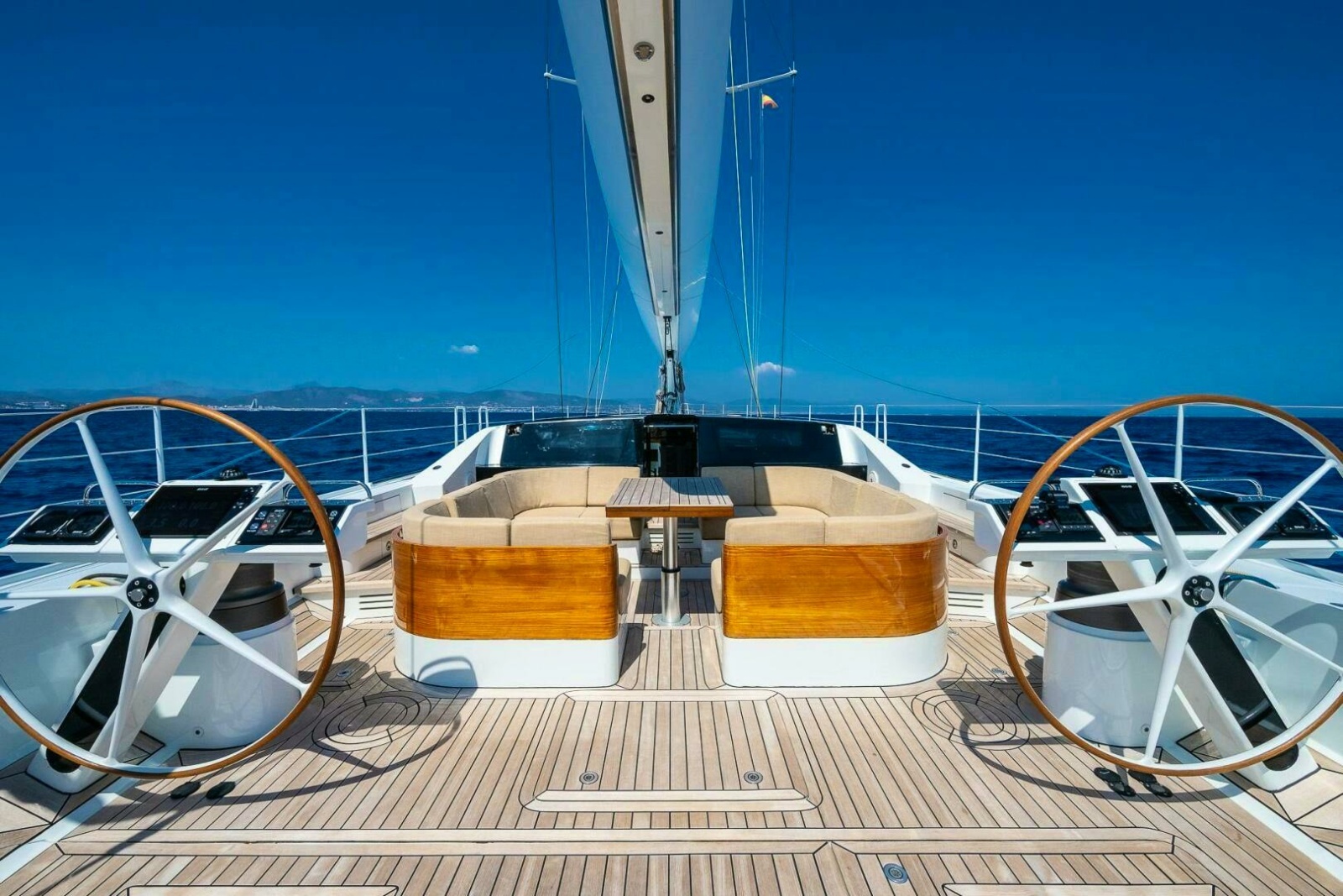 2014 Cyrus Yachts Custom