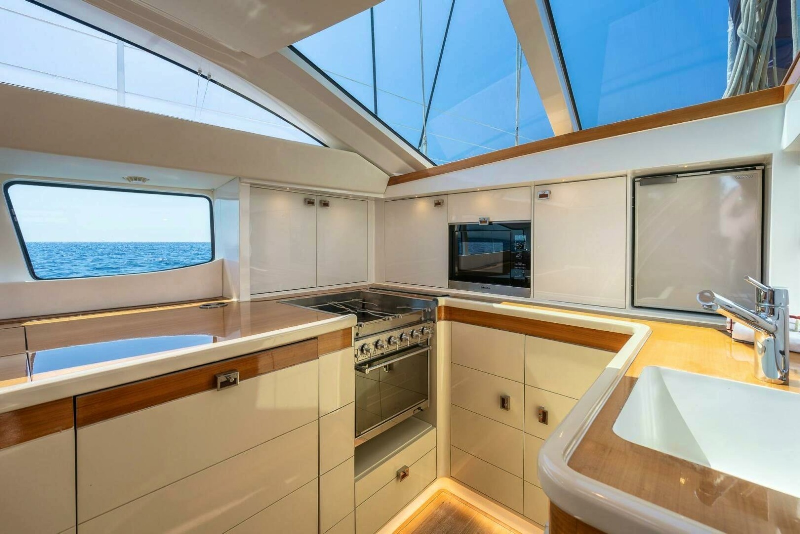 2014 Cyrus Yachts Custom