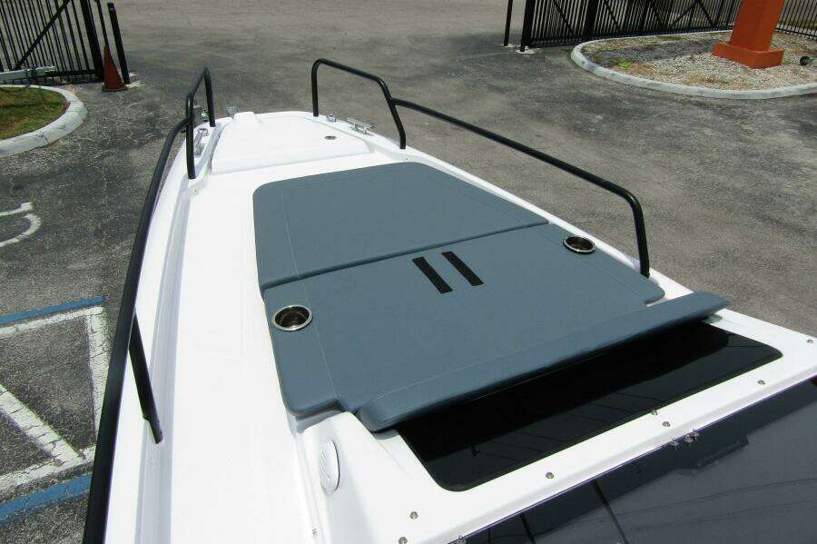 25ft Axopar Yacht For Sale