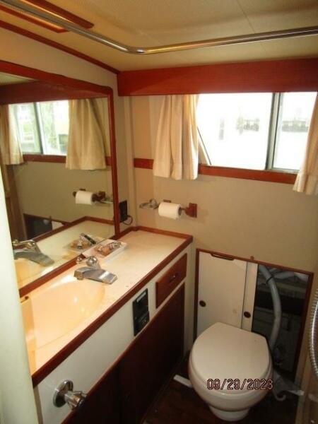 36' Grand Banks master stateroom head