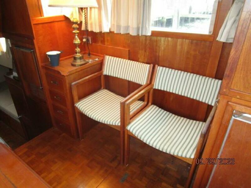 36' Grand Banks salon port seating