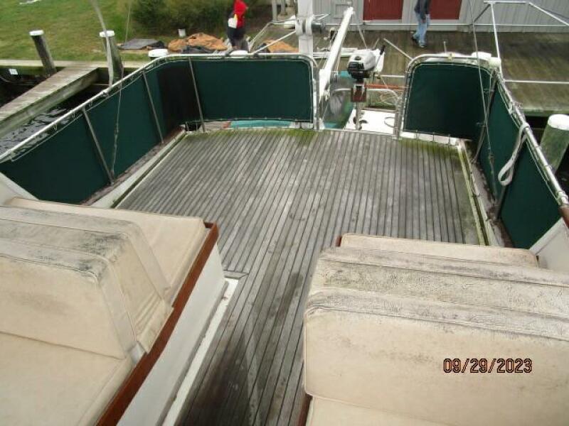 36' Grand Banks flybridge aft