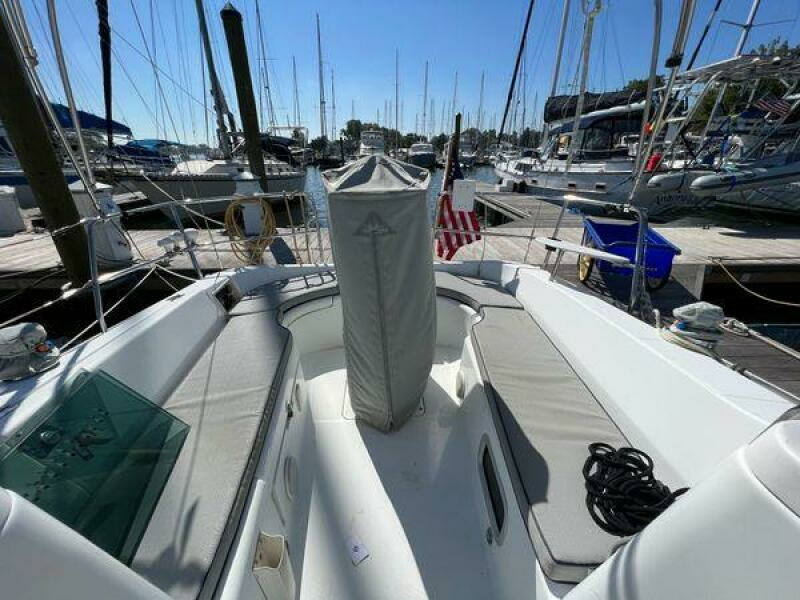 2007 Beneteau Oceanis 323