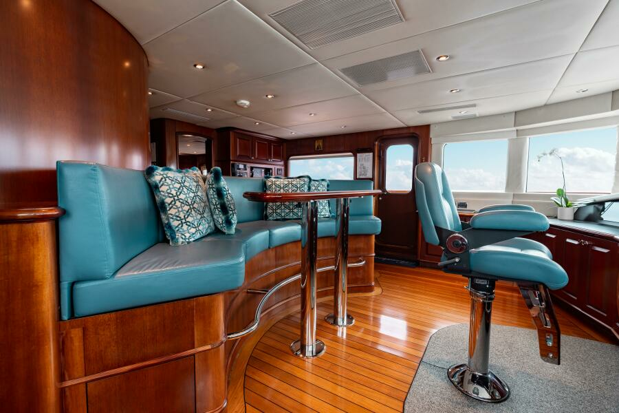 150' Trinity 2002 BOUCHON Wheelhouse_2