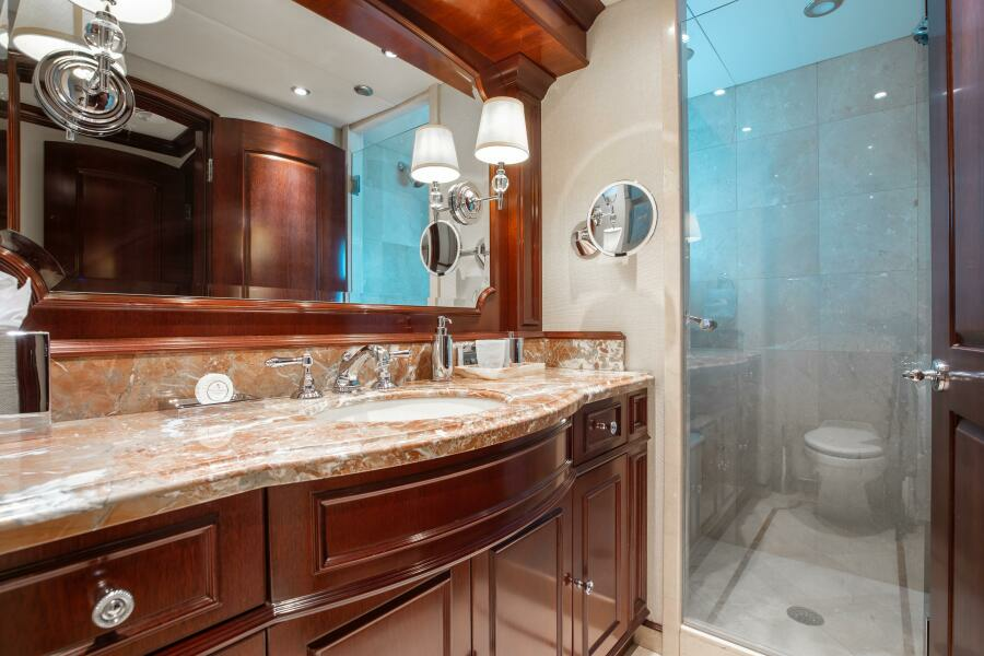 150' Trinity 2002 BOUCHON Twin Ensuite
