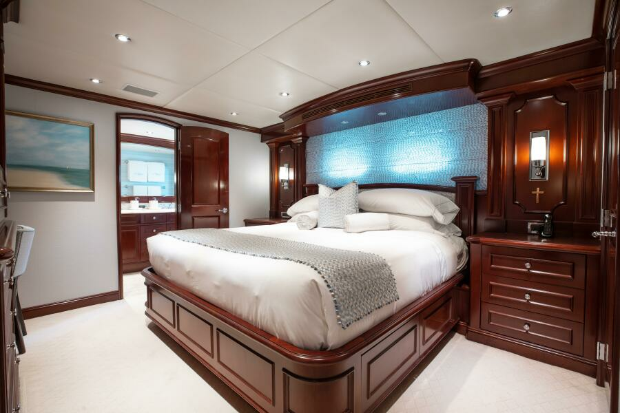 150' Trinity 2002 BOUCHON Guest Stateroom - Port Aft