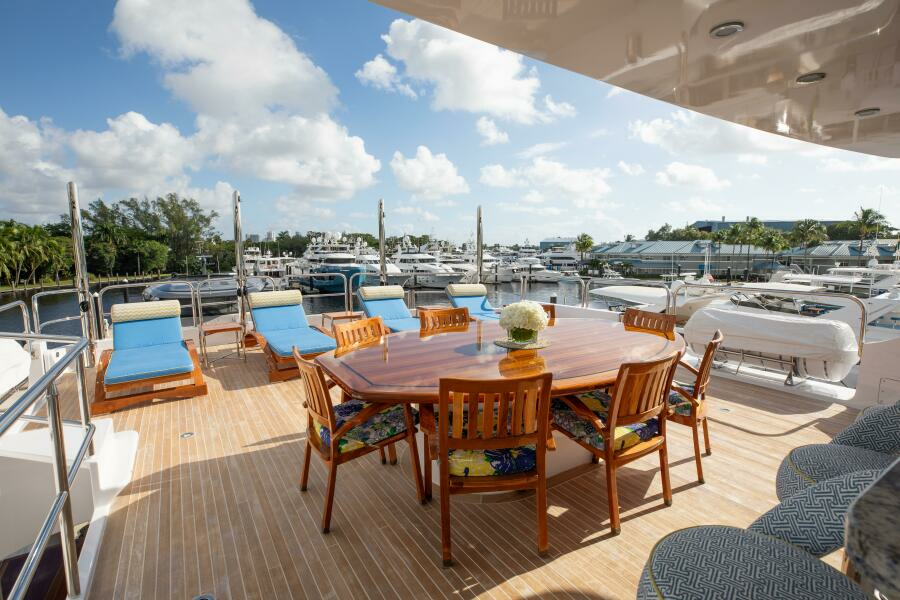 150' Trinity 2002 BOUCHON Sundeck_2