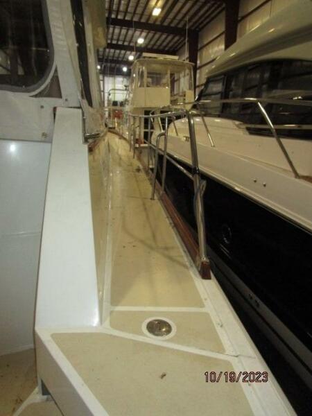 49' Grand Banks starboard side deck1