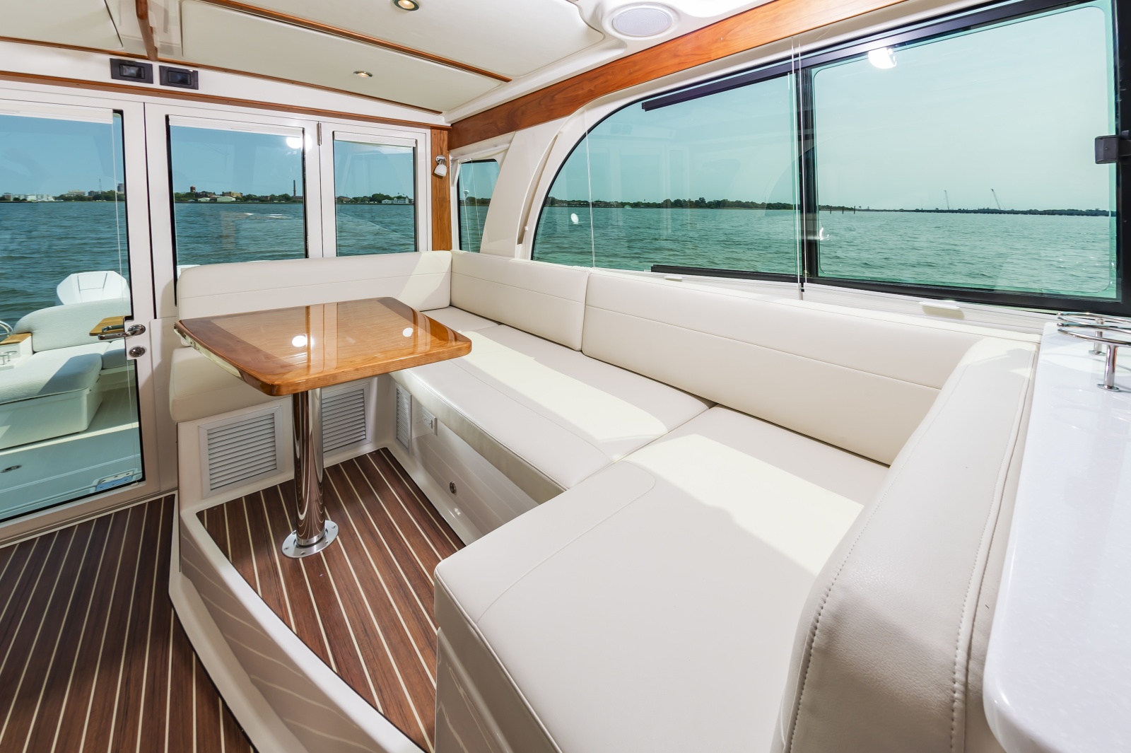 2025 Back Cove 39O — 39BackCove3902025114