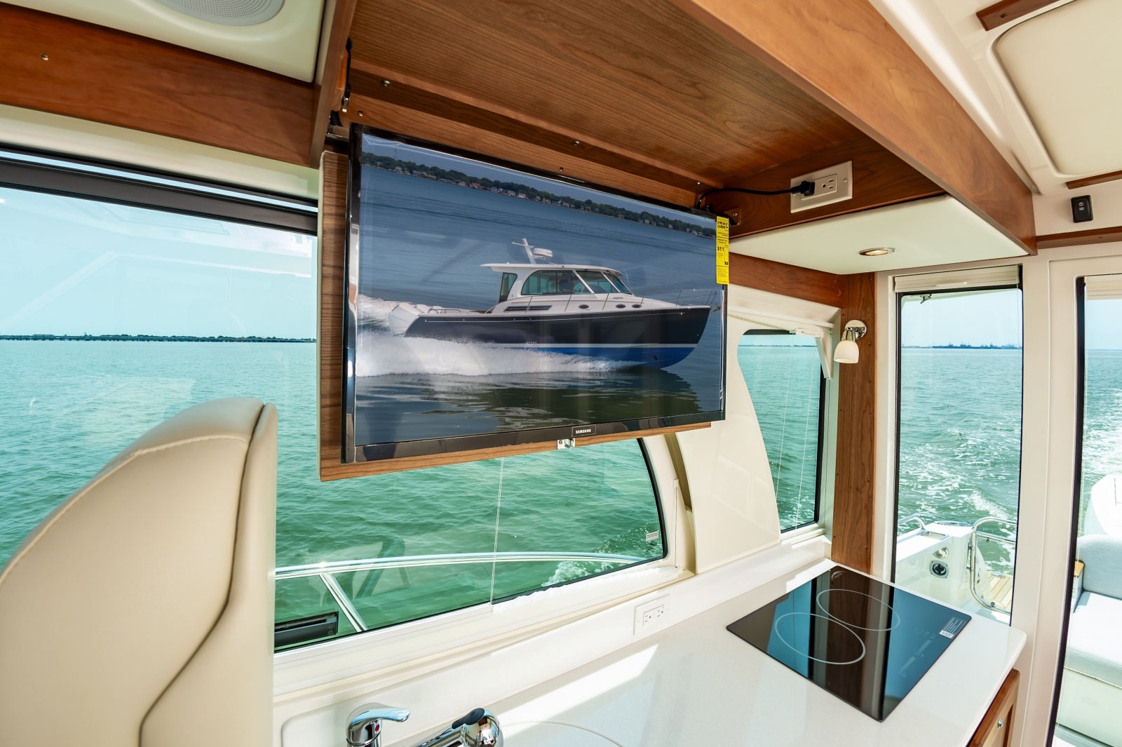 39BackCove3902025116