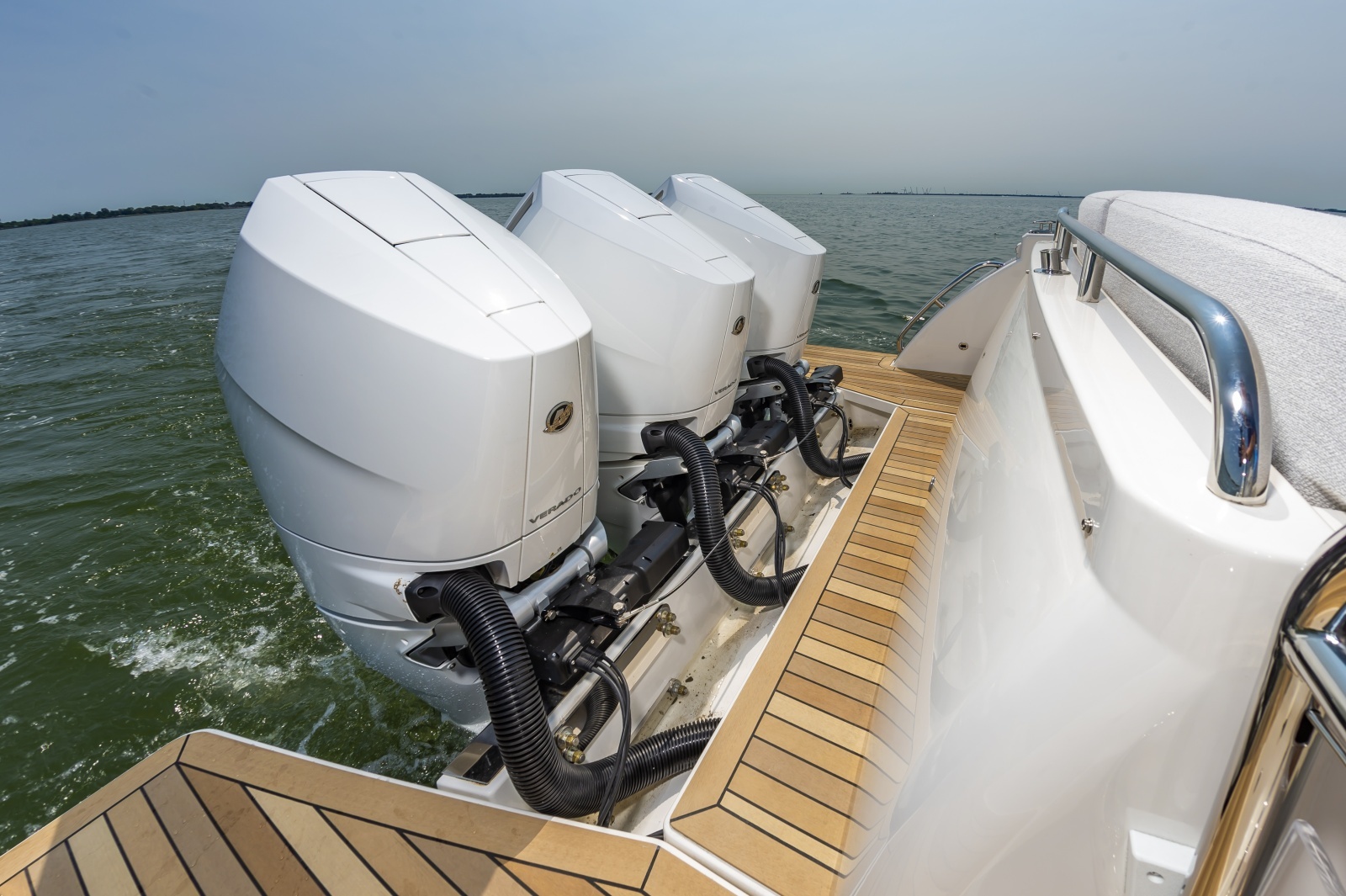 39BackCove3902025109