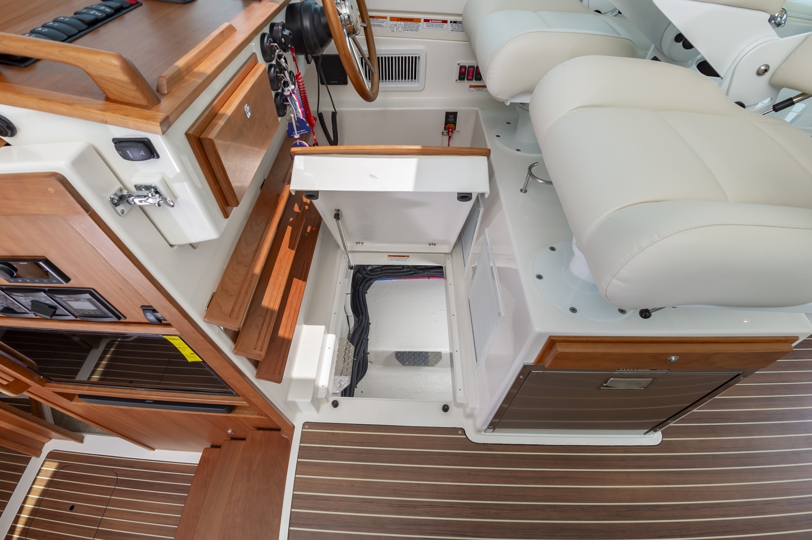 39BackCove3902025119