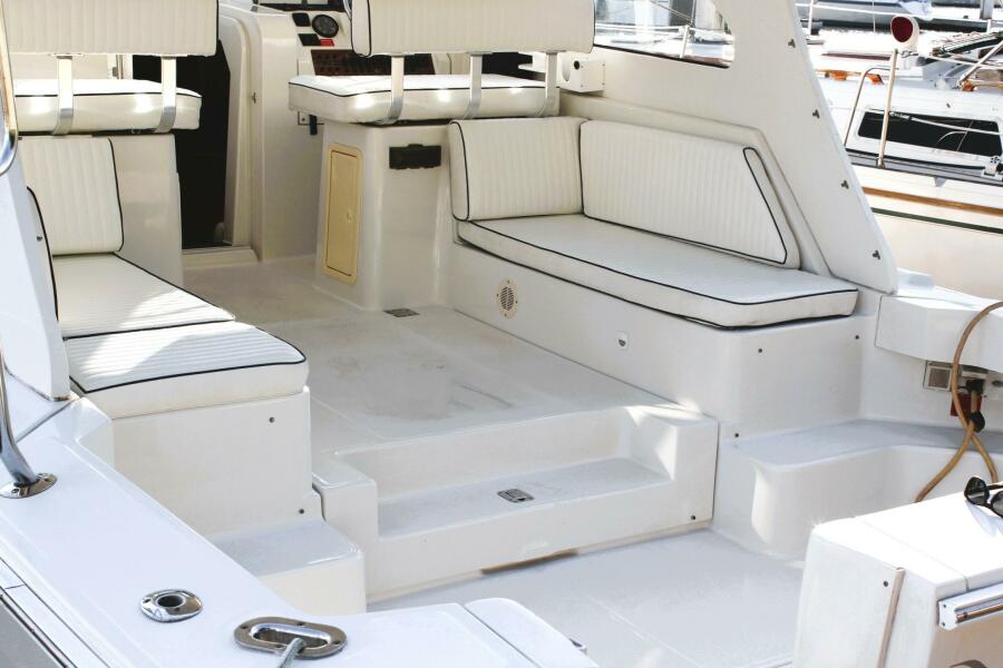 2001 Mainship 34 Hardtop Pilot