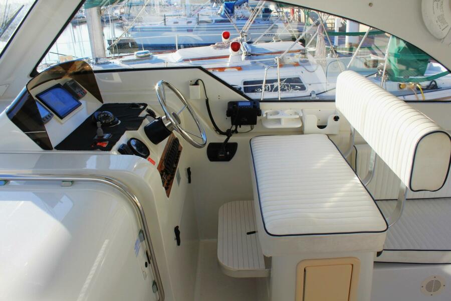 2001 Mainship 34 Hardtop Pilot