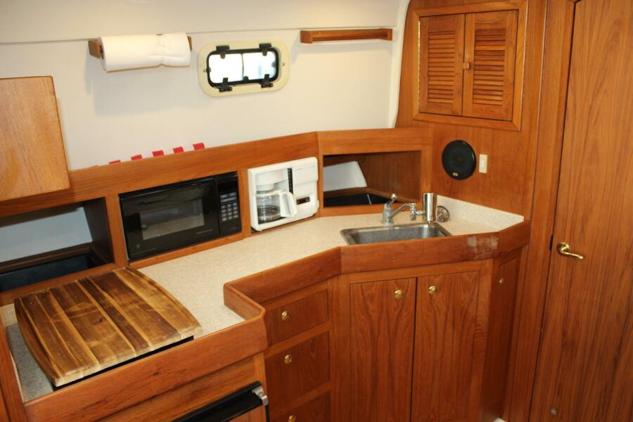 2001 Mainship 34 Hardtop Pilot