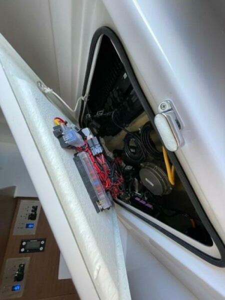 2027 Beneteau Antares 11 Fly