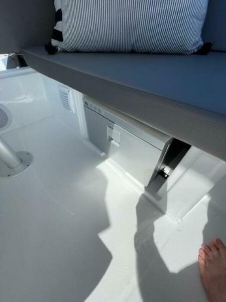 2027 Beneteau Antares 11 Fly