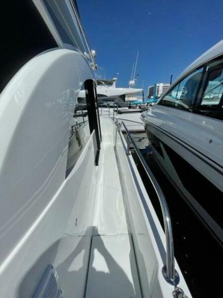 2027 Beneteau Antares 11 Fly