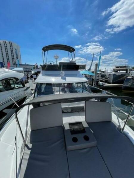 2027 Beneteau Antares 11 Fly