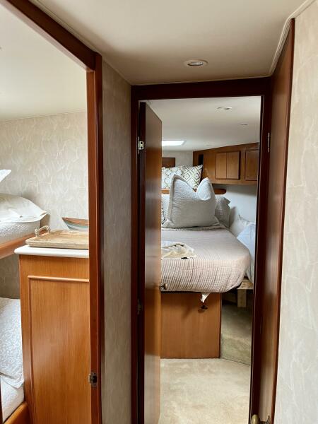 42' 2000 Post 42 Sportfish