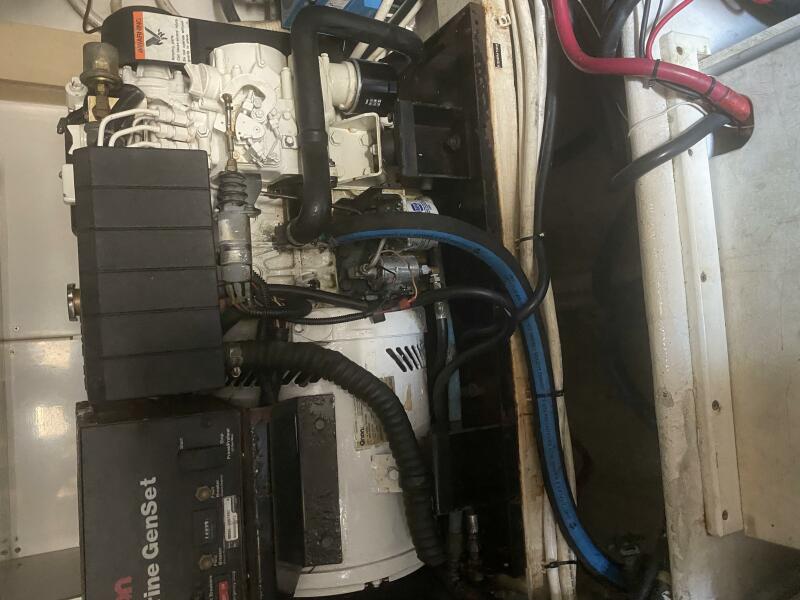 42' 2000 Post 42 Sportfish