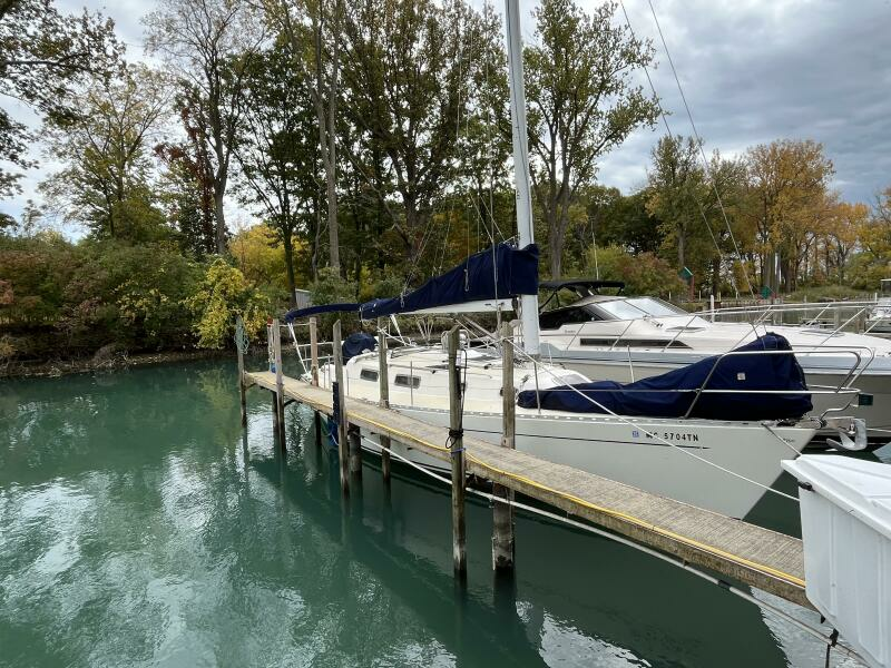 Acapella 35ft Freedom Yacht For Sale