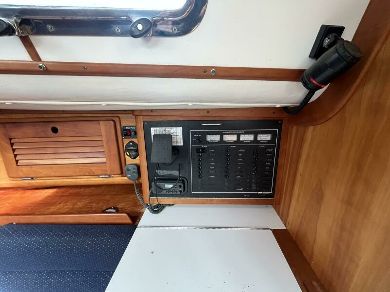 Acapella 35ft Freedom Yacht For Sale