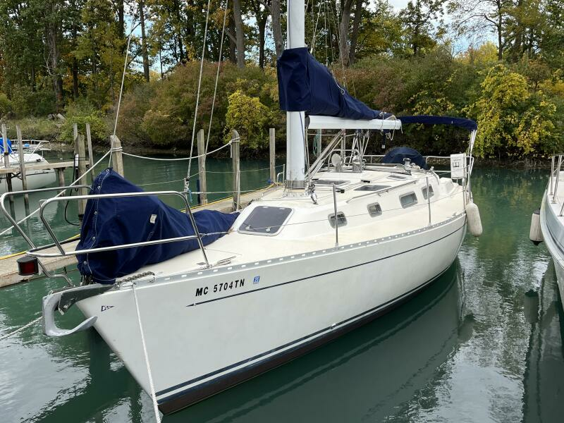 Acapella 35ft Freedom Yacht For Sale