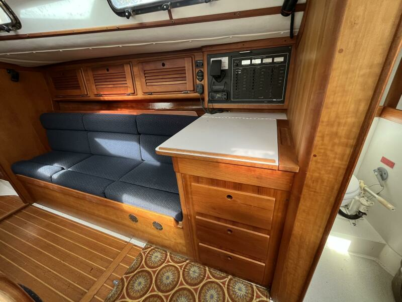Acapella 35ft Freedom Yacht For Sale