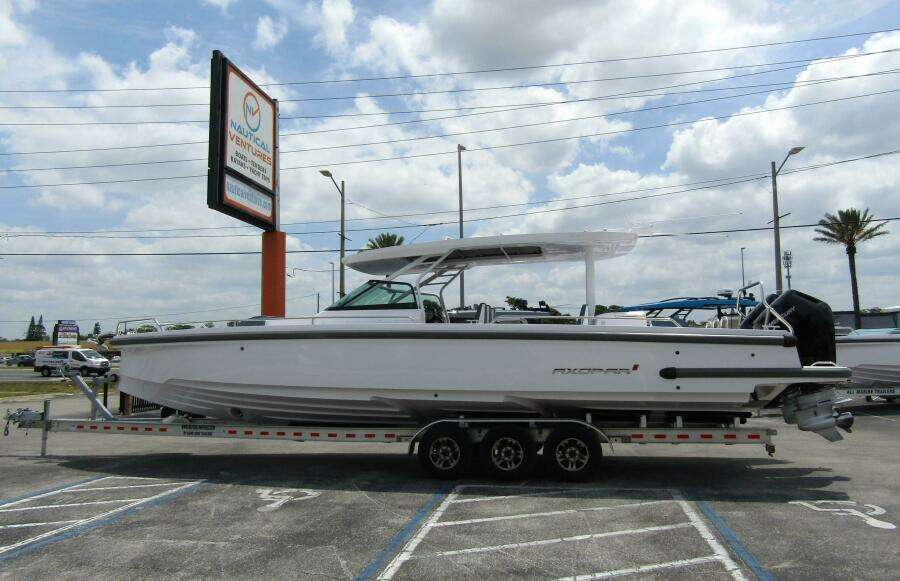 37ft Axopar Yacht For Sale