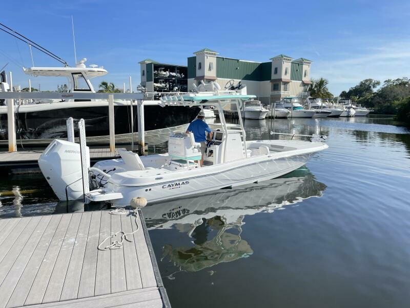 2023 Caymas 28HB