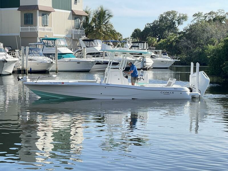 2023 Caymas 28HB