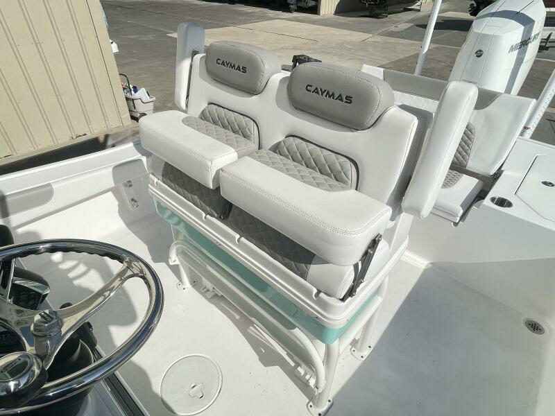 2023 Caymas 28HB