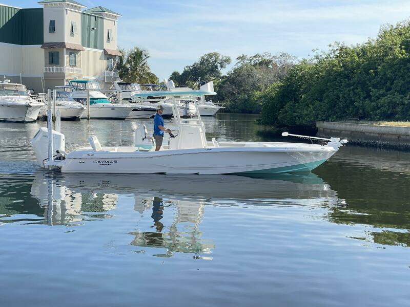 2023 Caymas 28HB