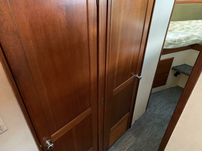 48ft Meridian Yacht For Sale