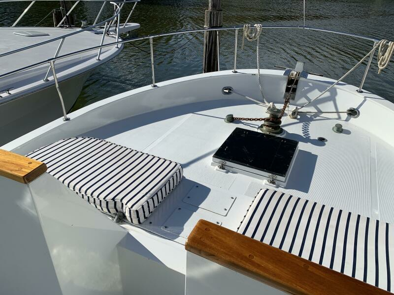 48ft Meridian Yacht For Sale