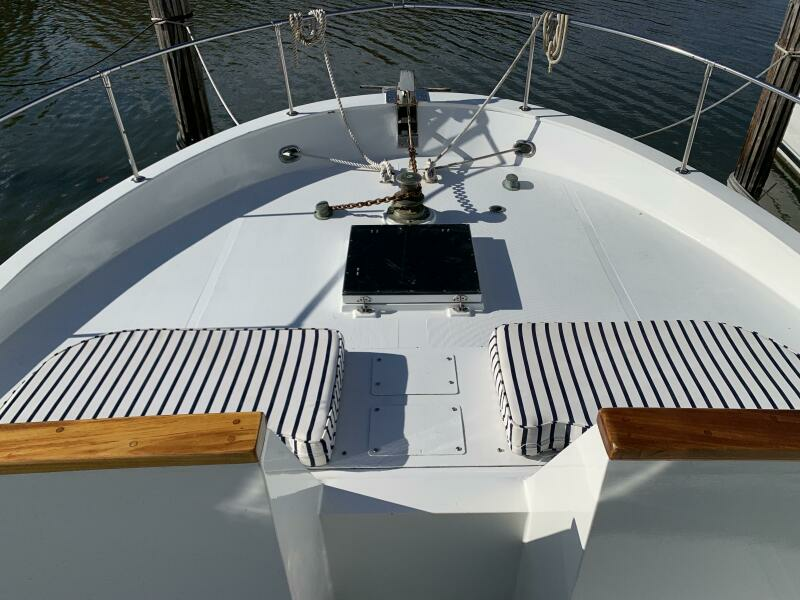 48ft Meridian Yacht For Sale
