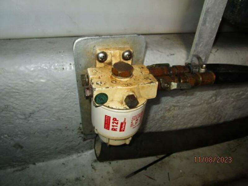40' Mainship generator Racor fuel filter