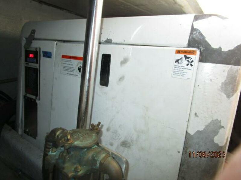 40' Mainship generator soundbox