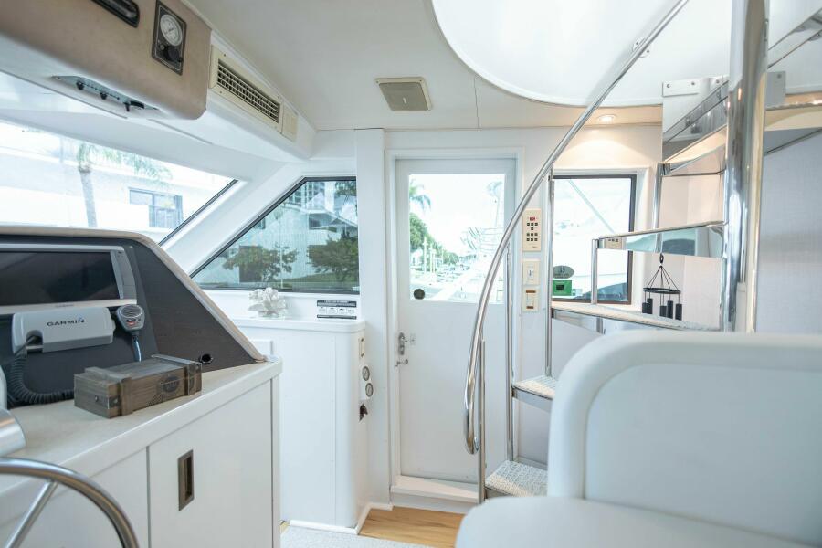 78' 1989 Hatteras Cockpit Motor Yacht