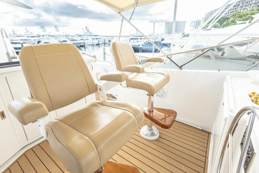 78' 1989 Hatteras Cockpit Motor Yacht