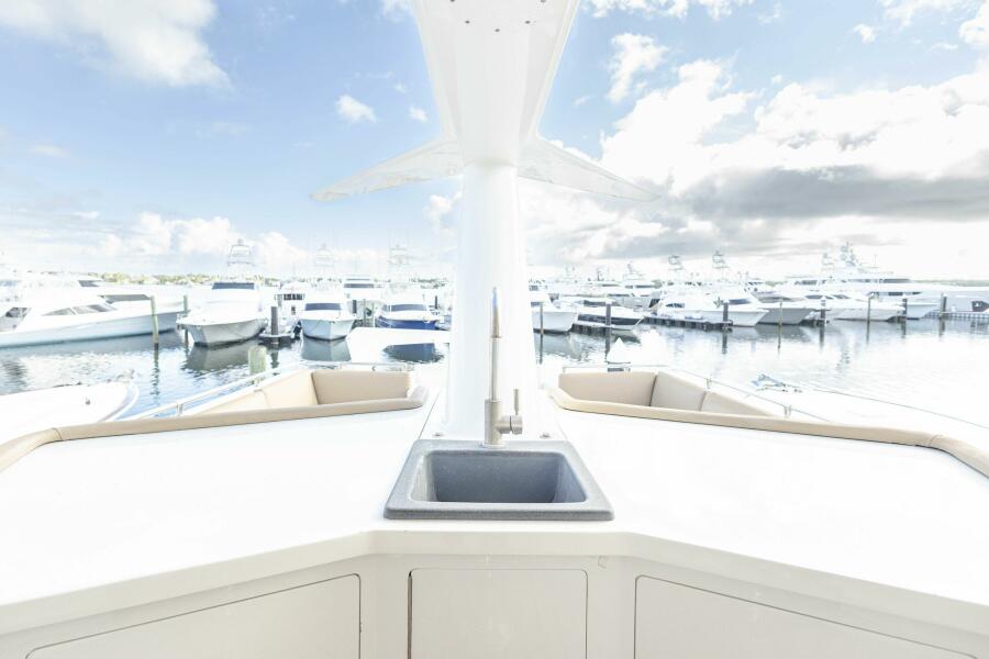 78' 1989 Hatteras Cockpit Motor Yacht