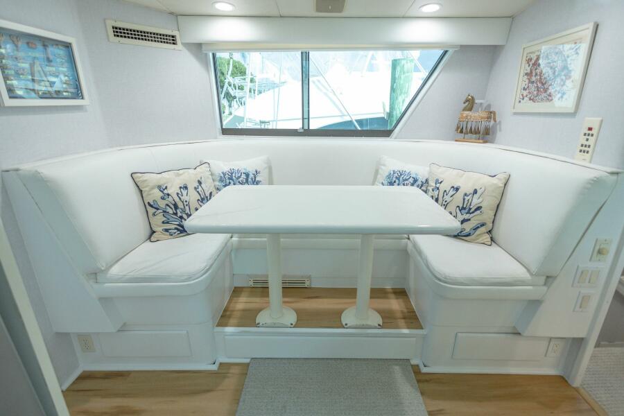 78' 1989 Hatteras Cockpit Motor Yacht