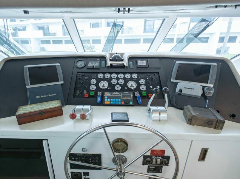 78' 1989 Hatteras Cockpit Motor Yacht
